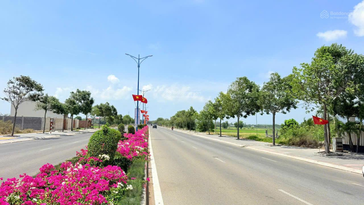 Bán đất mặt tiền đường Võ Thị Sáu, xã Phước Hải, TP Hồ Chí Minh