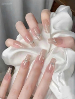 CẦN SANG NHƯỢNG TIỆM NAILS- MI DOANH THU TỐT.