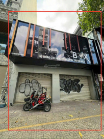 House for rent in Quận 5, Hồ Chí Minh — $2,701/month, photo 1