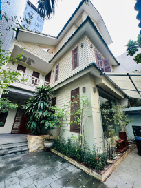 House with 4 bedrooms for rent in An Thượng · Trần Bạch Đằng · Ngũ Hành Sơn, Da Nang — $1,911/month, photo 1