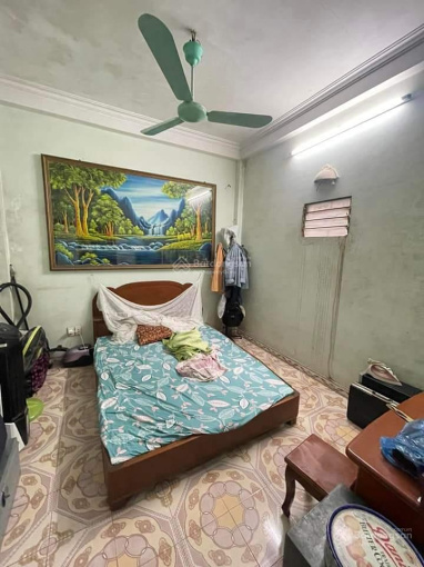 Quán ăn và nhà trọ tại Ngõ 186 Đường Bưởi, Phường Bưởi, Quận Tây Hồ