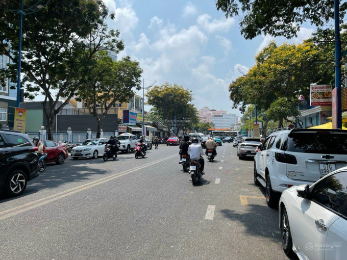 Bán đất tặng nhà mặt tiền đường Hoàng Hoa Thám gần biển P2 - TP Vũng Tàu