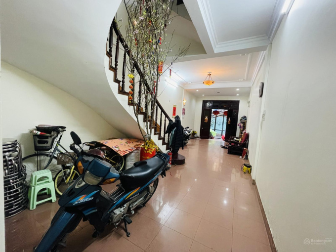 Nhà riêng cho thuê tại Ngõ 40 Nguyễn Phong Sắc Cầu Giấy